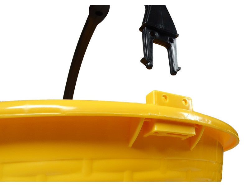 ICS Paniere per Agrumi Giallo 15 Lt - dettaglio sistema di aggancio manico brevettato