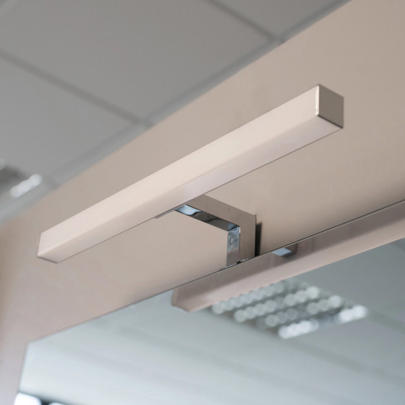 Applique da Bagno Zeus – LED 6,5W 4000K Lineare 40cm per Specchio